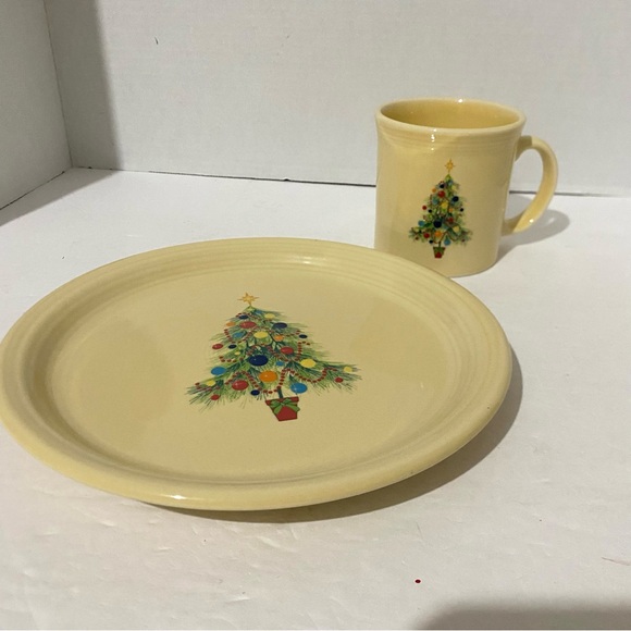 Fiesta Christmas Tree 9” Buffet Plate And Mug - Picture 1 of 4